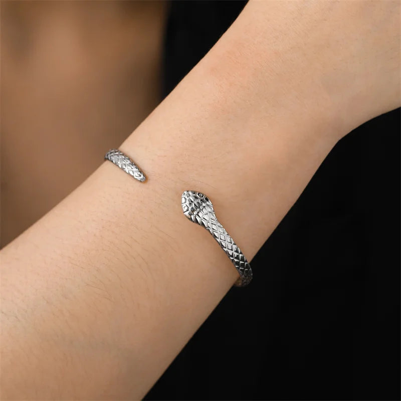 Snake Bangles for Women Men Luxury Stainless Steel Animal Snake Cuff Bracelets Adjustable Gothic Party Jewelry Gift Accessories