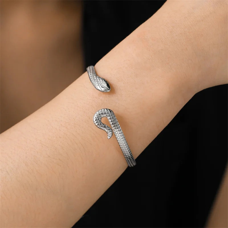 Snake Bangles for Women Men Luxury Stainless Steel Animal Snake Cuff Bracelets Adjustable Gothic Party Jewelry Gift Accessories