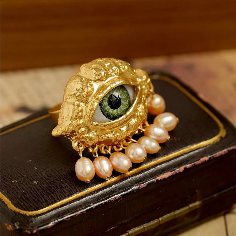 Women Vintage Eyes of Demon Earring  (evil eye)