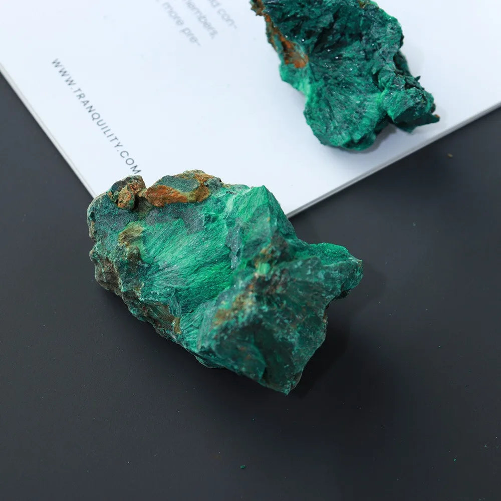 High Quality Natural Rough Malachite Raw Stone