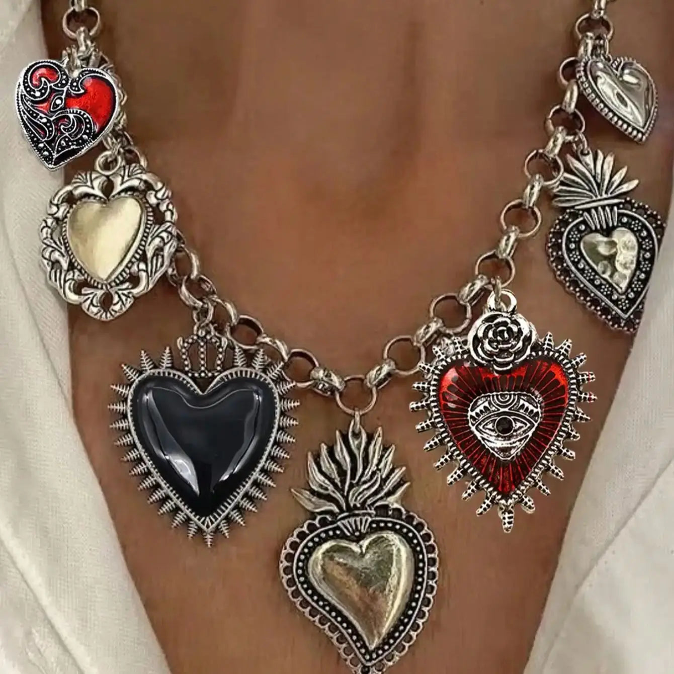 CUIER 1PC Gothic Chunky Chain Charms Flaming Heart Statement Necklace Evil Eyes Pendant Anti-silver Red Black Halloween Jewelry